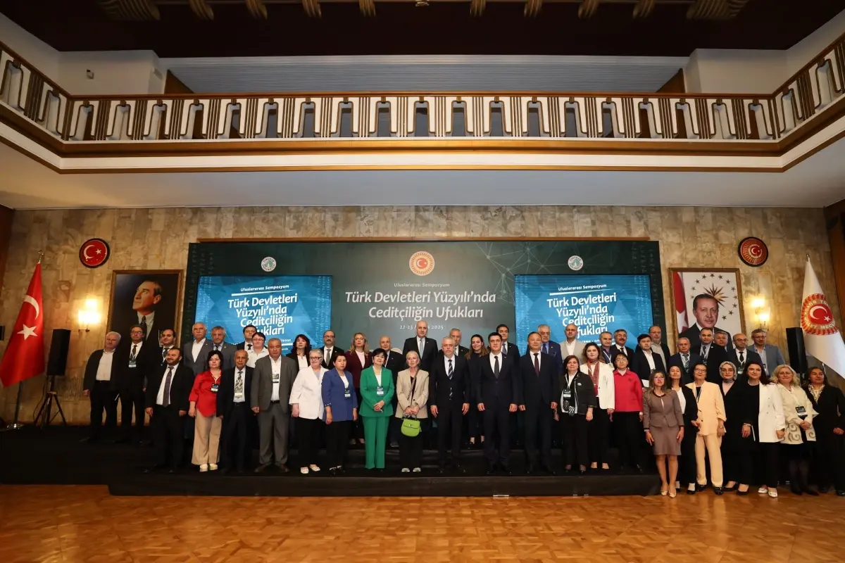 Türk Dünyası Yeni Bir Kimlik Kazanıyor