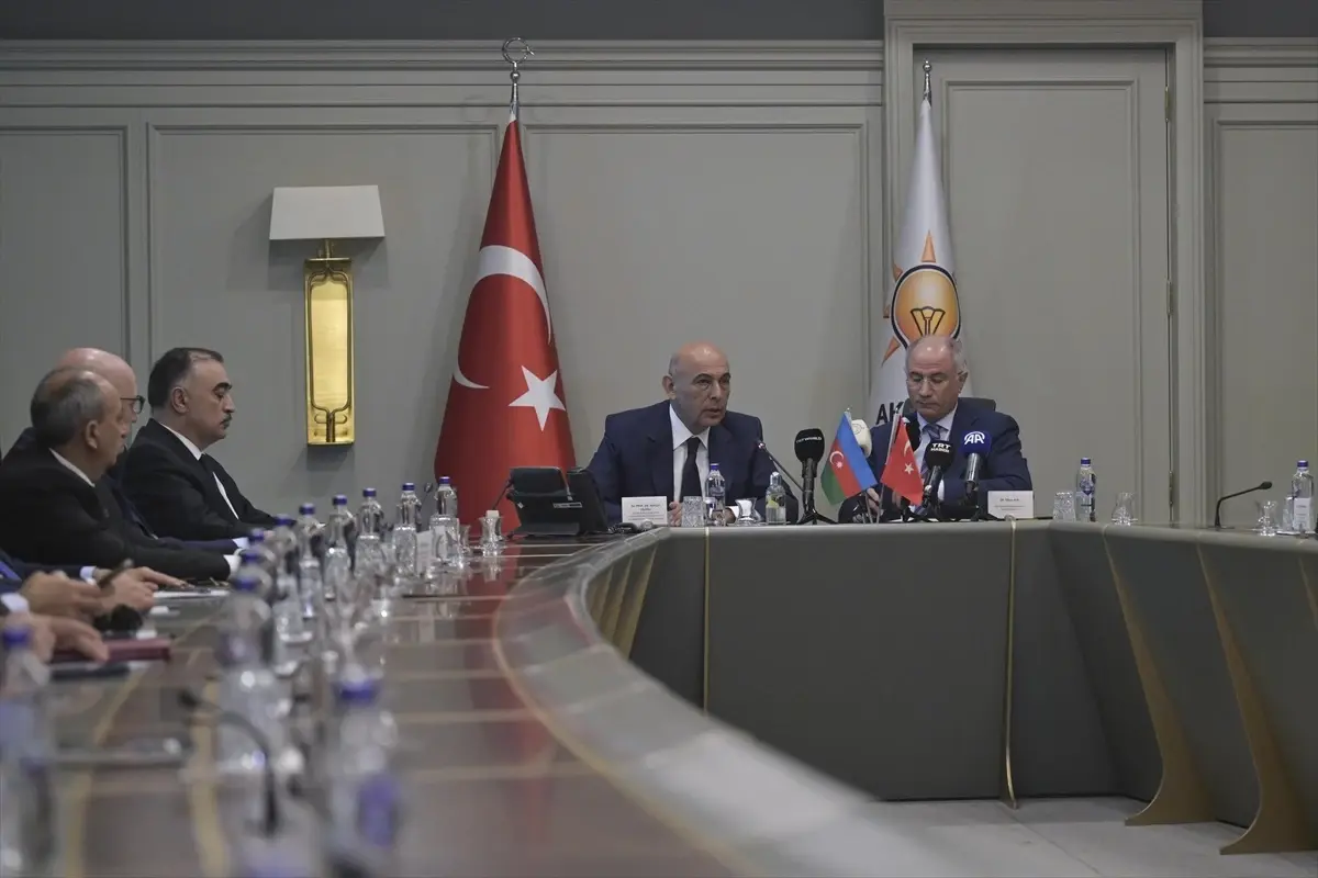Türkiye-Azerbaycan Bağları Güçleniyor