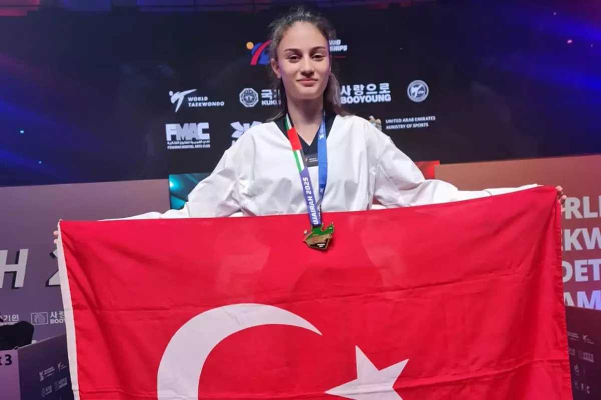 Ulusal Atletimiz Sena Yılmaz, dünya şampiyonu