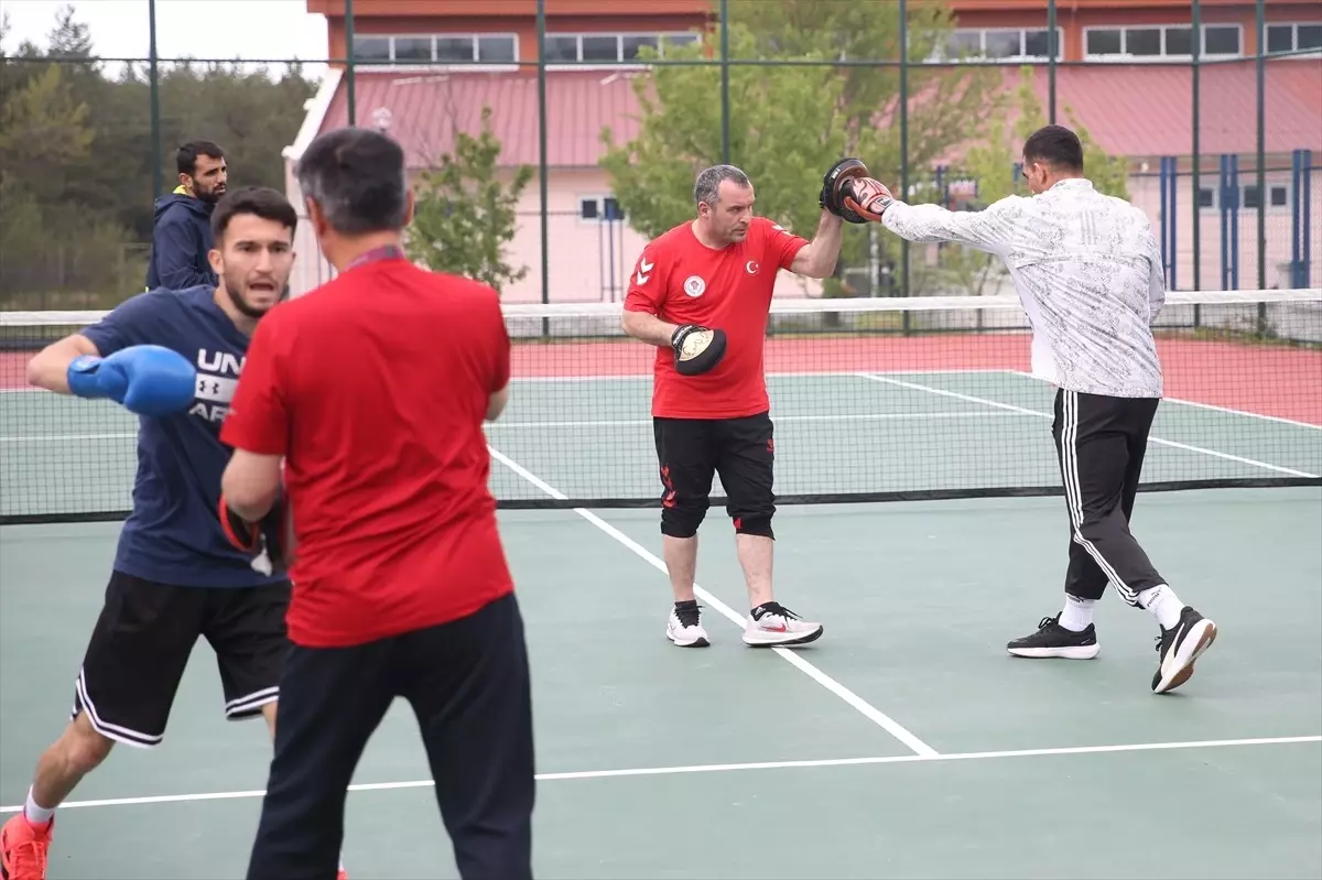 Ulusal Boks Ekibi’nden Muvaffakiyet Gayesi