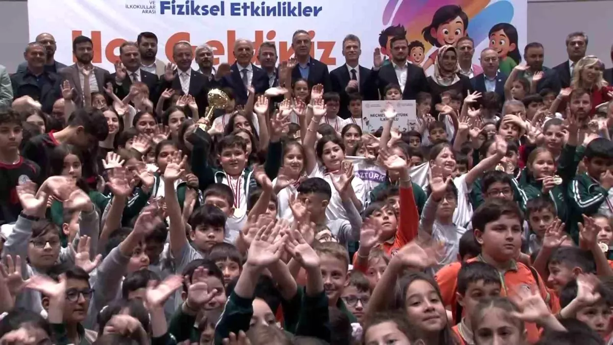 Ümraniye’de 12. Klasik Çocuk Oyunları ve Fizikî Etkinlikler Kapanışı