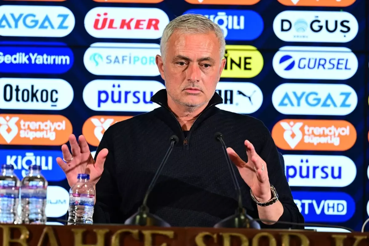 Ünlü yorumcu Beşiktaş’a yenilen Mourinho’nun maç sonu açıklamalarını duyunca çıldırdı