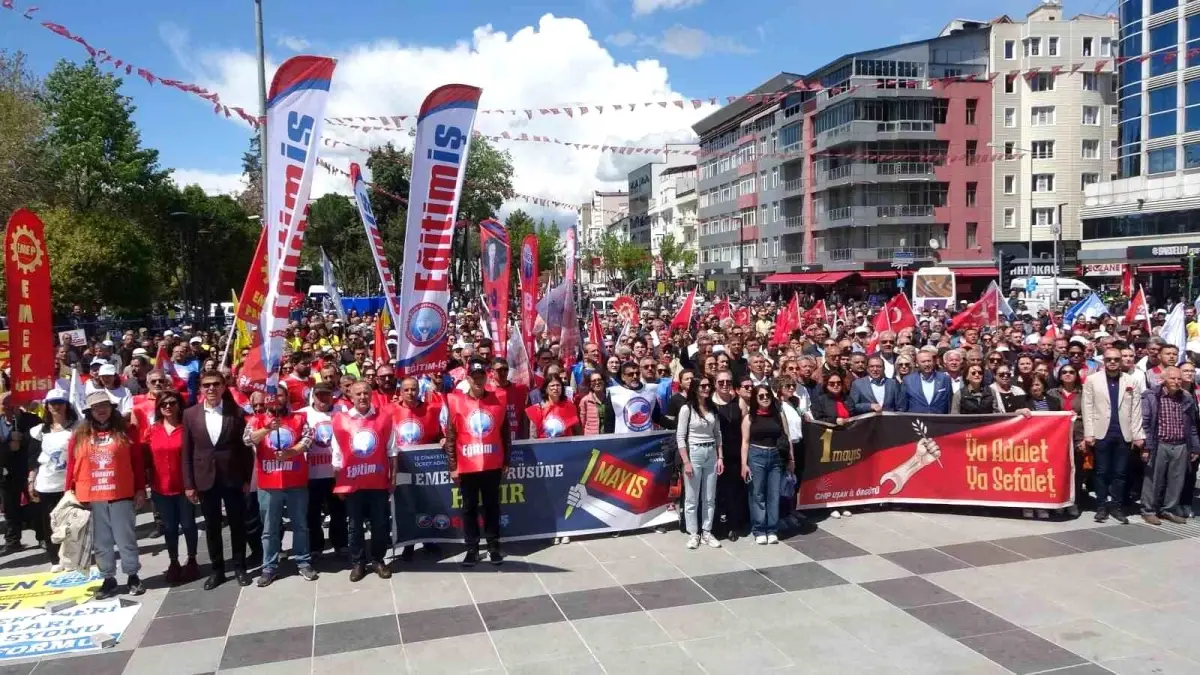 Uşak’ta 1 Mayıs Emek ve Dayanışma Günü etkinliklerle kutlandı