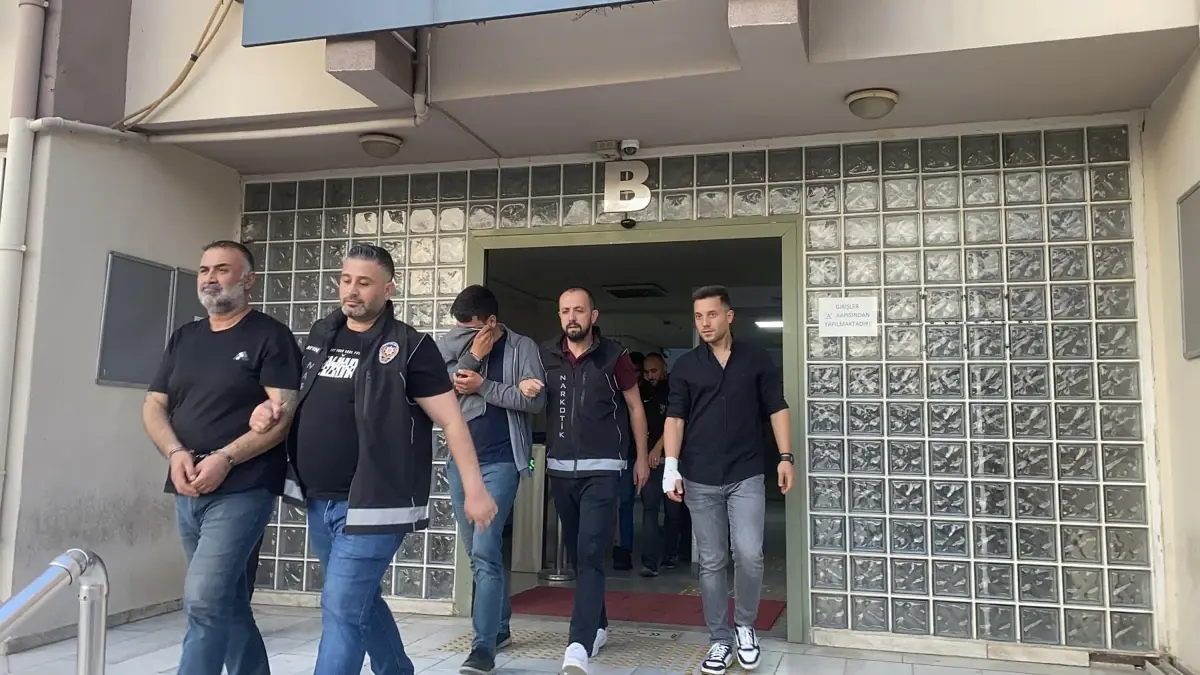 Uyuşturucu Operasyonunda 15 Tutuklama