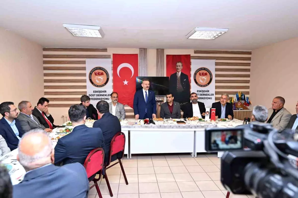 Vali Aksoy’dan Dost Dernekler Federasyonu’na Ziyaret