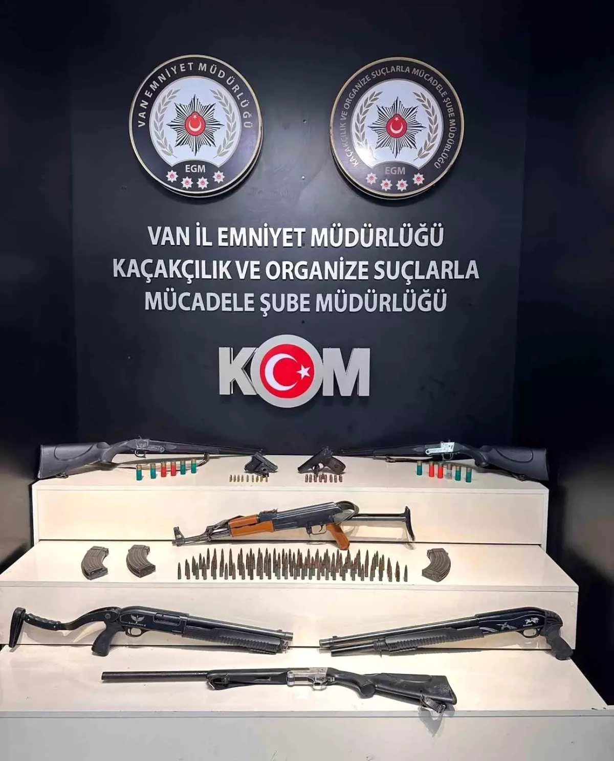 Van’da Silah Paylaşımına Operasyon