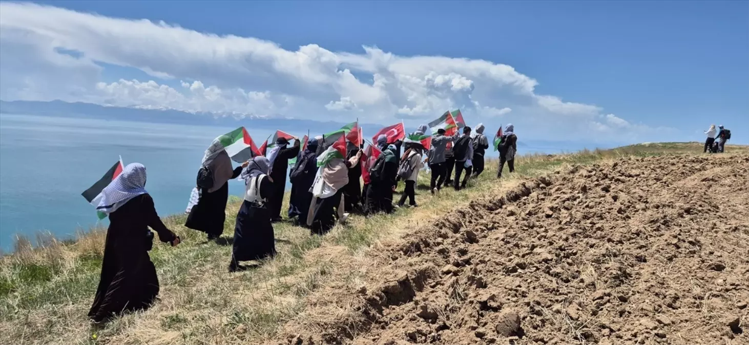 Van’dan Filistin’e Dayanak Tırmanışı