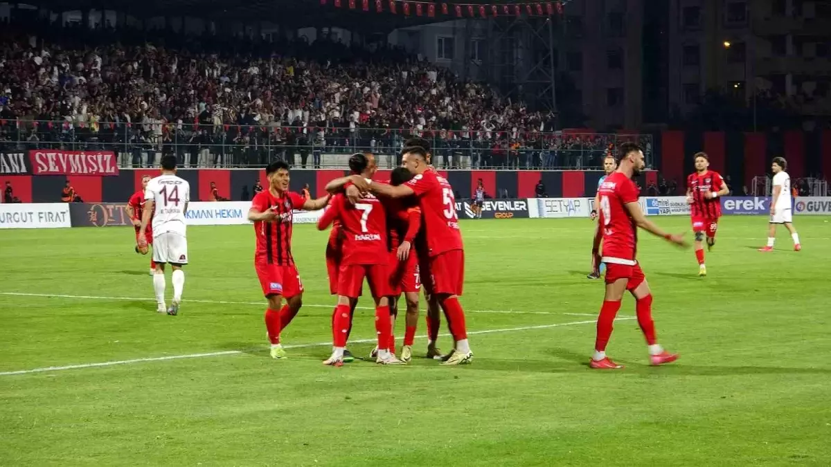 Vanspor FK, Elazığspor’u 4-1 Mağlup Etti