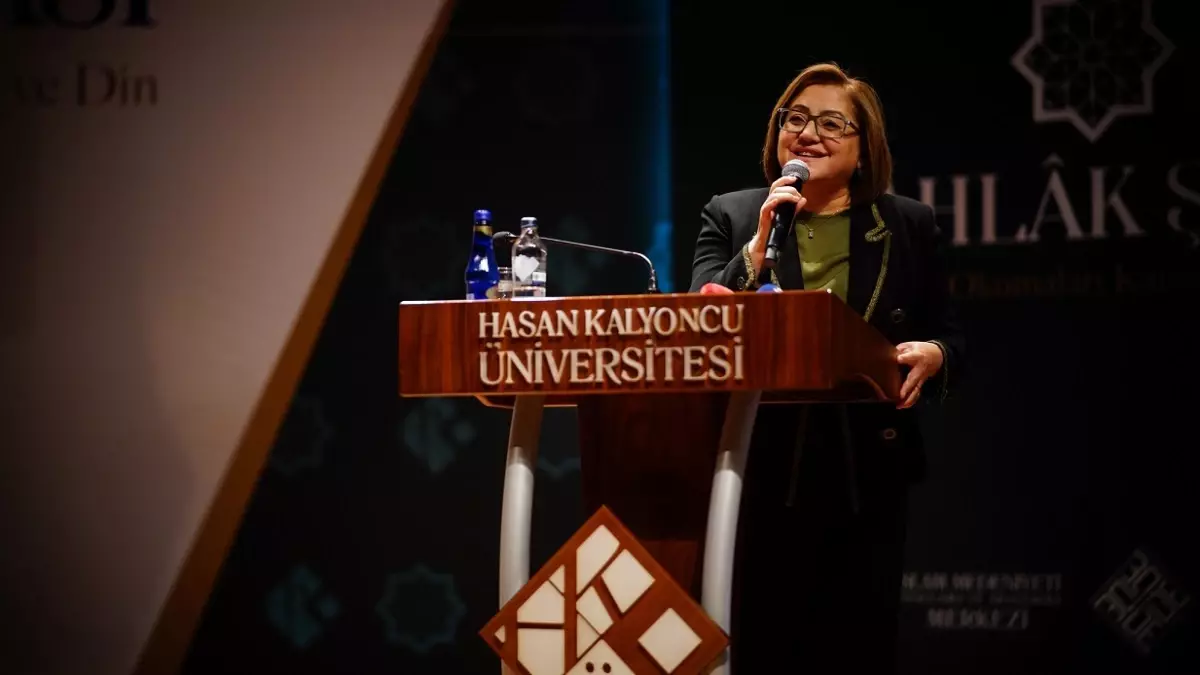 ‘VI. Ahlak Şürası’ Hasan Kalyoncu üniversitesi konut sahipliğinde gerçekleştirildi