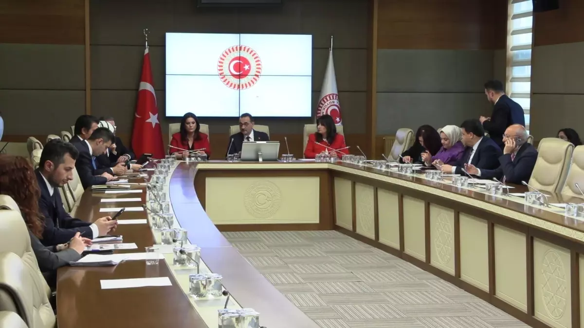 Yapay Zeka Raporu Hazırlanıyor