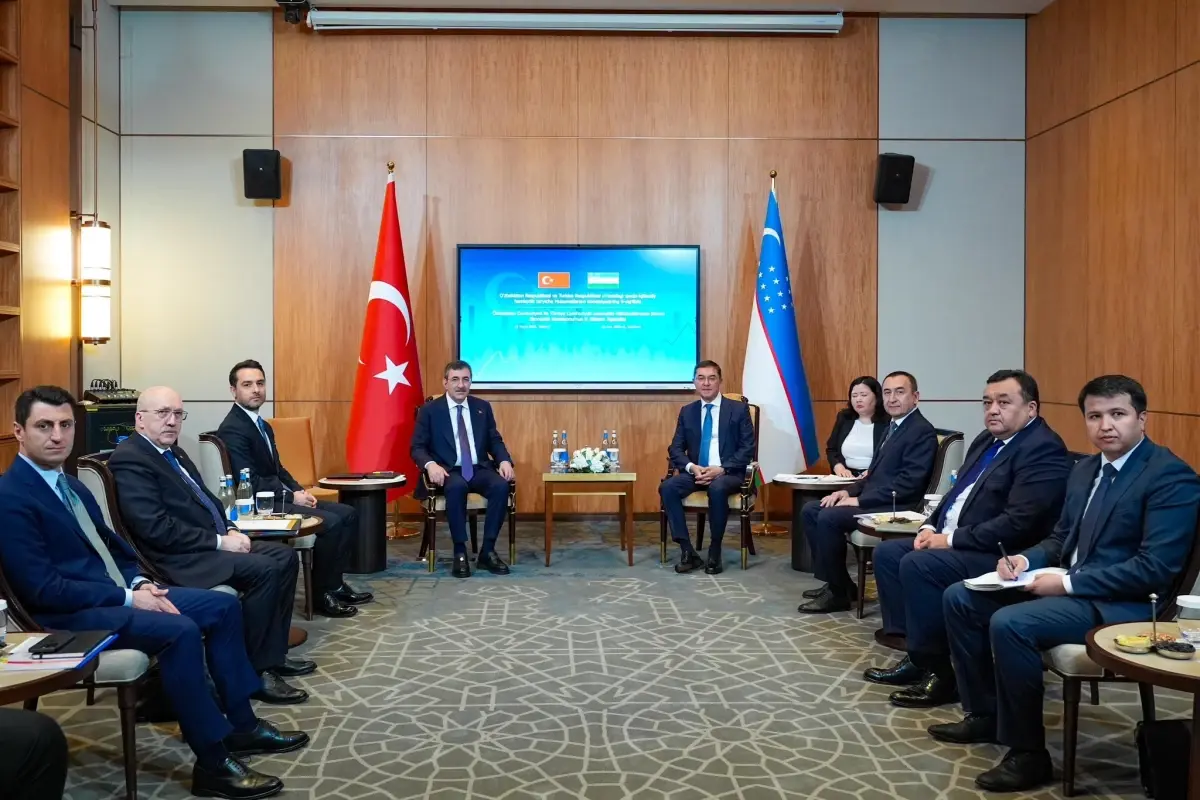 Yılmaz, Özbekistan’da Ekonomik İşbirliği Görüşmeleri Yaptı