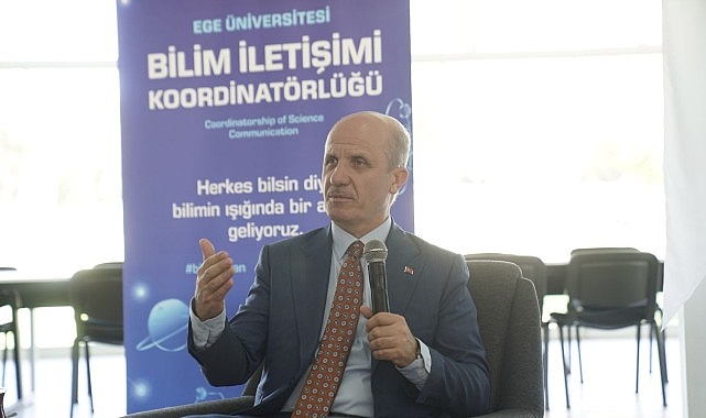 YÖK Lideri Prof. Dr. Erol Özvar, Bilim Bağlantısı Ofisinde Egeli gençlerle buluştu
