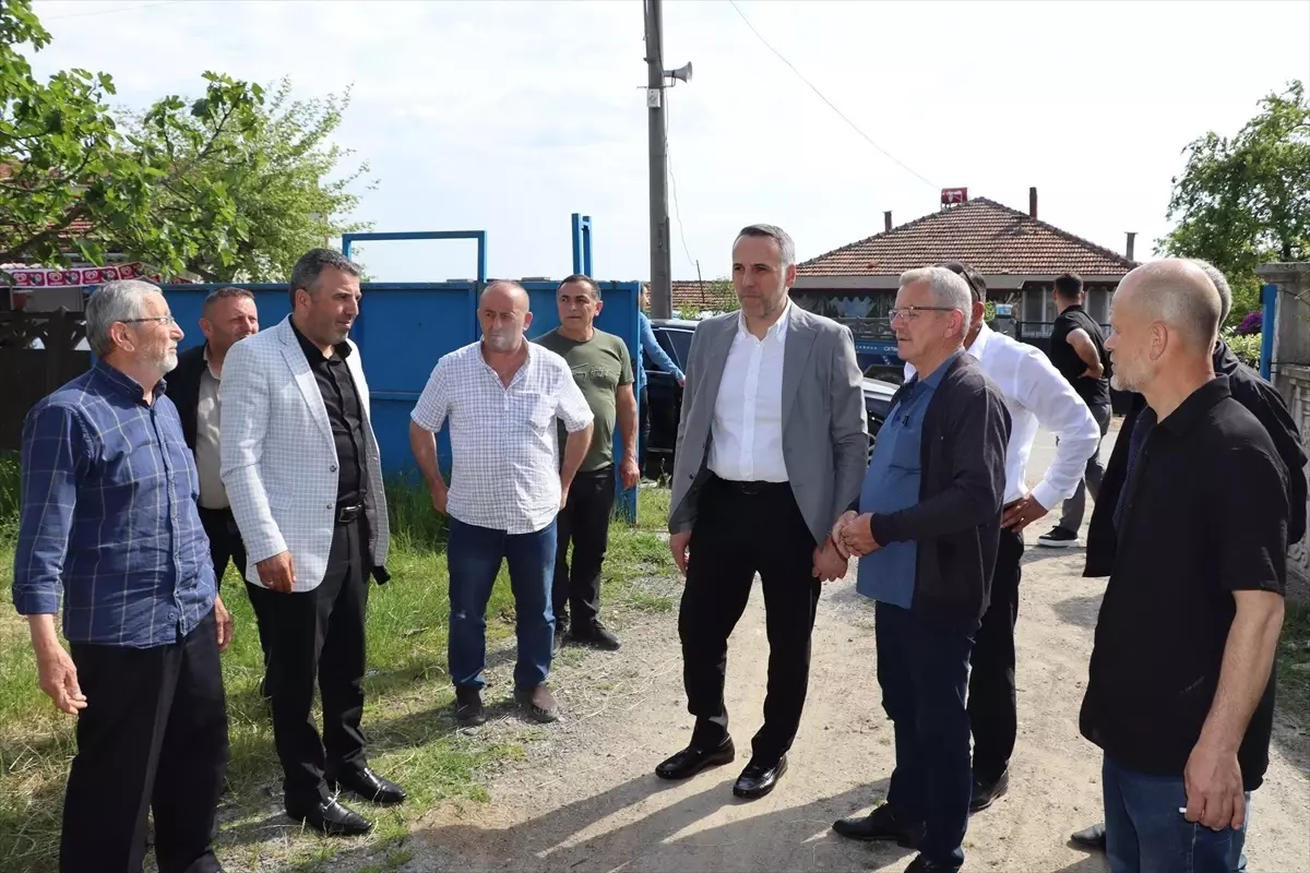 Yunus Tever Ferizli’de Esnaf ve Vatandaşlarla Buluştu